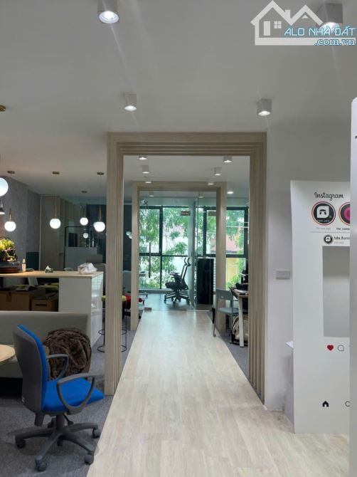 Cho thuê Văn phòng View đẹp 80m2 tại mặt phố Phan Đình Phùng, Ba Đình, Hà Nội. - 1