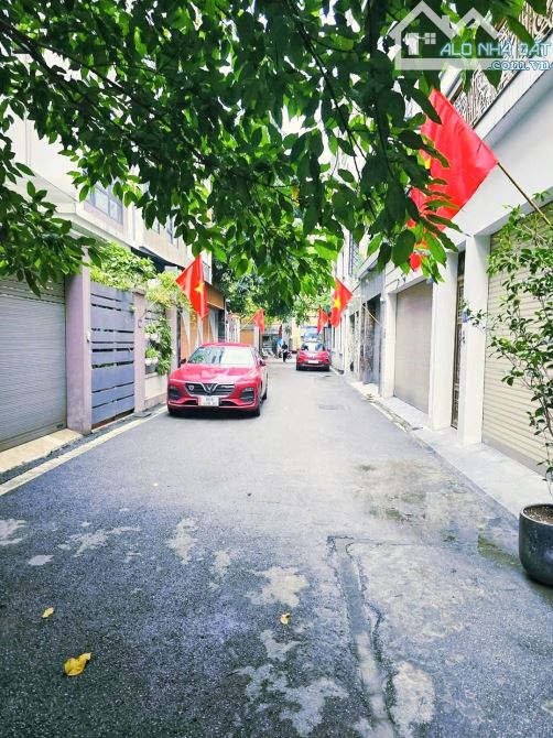 Phân lô QĐ, Nguyễn Gia Bồng, 100X6T, TM, ngõ thông, ô tô tránh, nhà đẹp, giá rẻ 19.9 tỷ. - 1