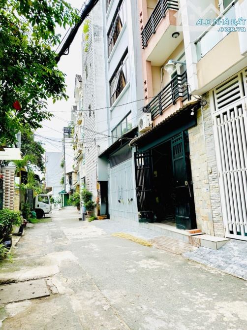 TIN ĐƯỢC KO?! HXH Q10 - NHÀ 4 TẦNG BTCT TÔ HIẾN THÀNH  - NGANG LỚN 4.1M GIÁ 6,6 TỎI - 1