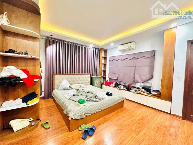 Lô góc vĩnh viễn 2 mặt thoáng, gần Royal City – Nguyễn Trãi 40m² x 4T – 7.5 tỷ - 1