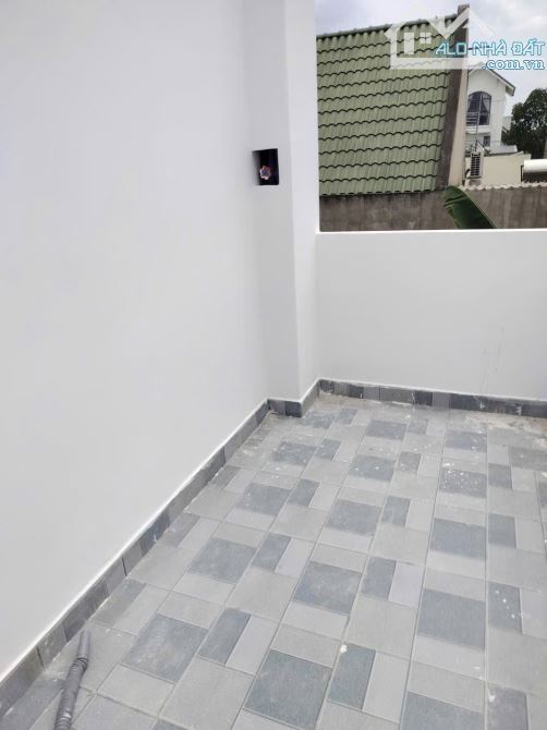BÁN NHÀ 1 TRỆT 1 LẦU, P.THỚI HOÀ, TP.BẾN CÁT, DT:4.2x24, TC100%, SHR, GIÁ 2,350 TỶ - 1