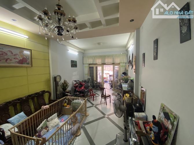 Mặt tiền kinh doanh, 4 tầng, 4m x 20m, khu phân lô, ngay chợ Hạnh Thông Tây - 1