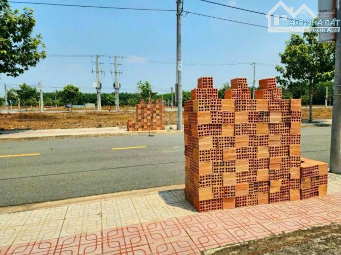 Bán Gấp lô đất ở khu dân cư Nam Long 3 Bình Dương - Phường Long Nguyên - tP.HCM - 1