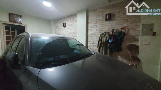 BÁN ĐẤT TẶNG NHÀ GIÁ ĐẦU TƯ Ô TÔ VÀO NHÀ 10M RA MP LẠC LONG QUÂN TÂY HỒ  197M2 MT 15M 48 T - 1