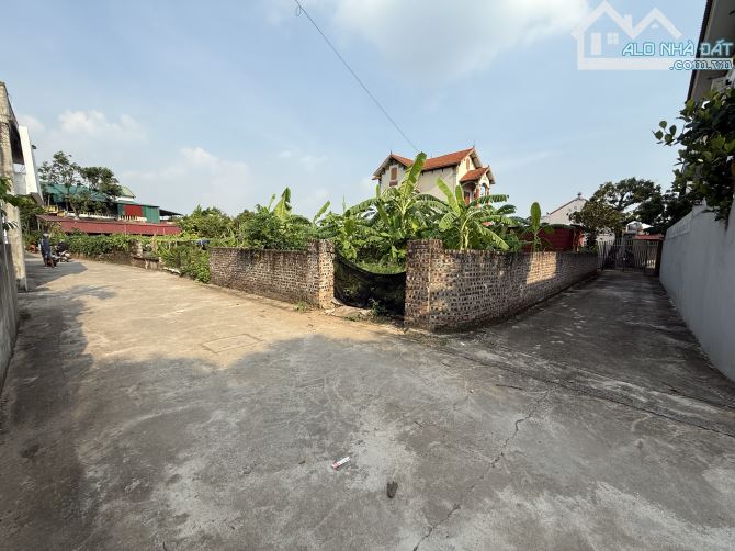Lô góc 166,5m đg ô tô tránh 3 mặt thoáng có thể chia làm 2-3 lô ở AB Quán Trạch, Văn Giang - 1