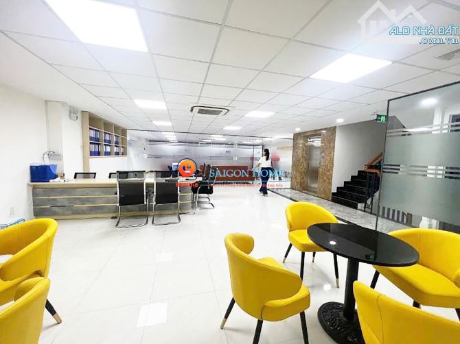 Cho thuê tòa văn phòng 5 tầng 1.000m2 mặt tiền KĐT An Phú Quận 2 - 1