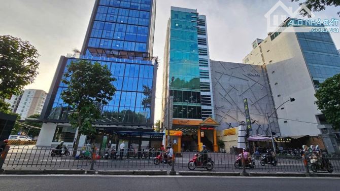 Building  MT Nam Kỳ Khởi Nghĩa Q1 - DT 8.5x26m - 2hầm 7tầng - HĐT: 400Tr - 1