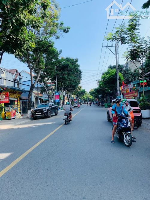 🔥 NHÀ ĐẸP  2 TẦNG - NGANG 6,6M - HẺM XE HƠI – GẦN BCONS GARDEN DĨ AN - CÒN 4,45 TỶ. - 1
