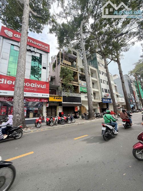 Gía Giảm Sâu 35Tỷ về 32Tỷ - MT Trần Quang Khải Q1 - 4,7*18m - 5Tầng -Hđt cũ 85Triệu/1T - 1