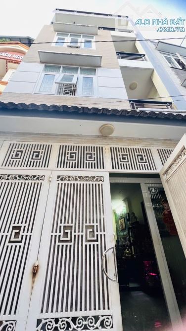 Bán nhà sát mặt tiền Cách Mạng Tháng Tám Quận10 đúc 4tầng 5PN 56m2 ngang 5.1m giảm gần 2tỷ - 1