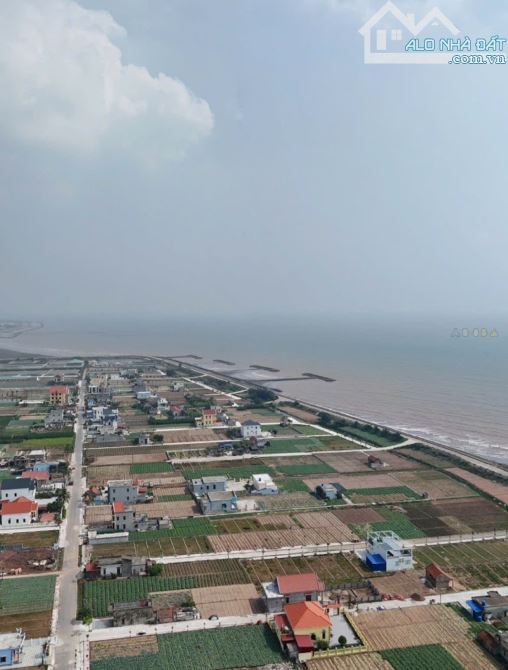 Giảm sốc nửa tỷ bán nhanh đất trục chính Giao Phong, Nam Định, trục chính gần biển 102m2 - 1