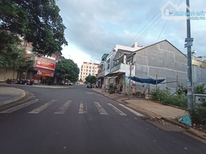 ĐẤT TÁI ĐỊNH CƯ MAI XUÂN THƯỞNG - ĐƯỜNG TRẦN QUANG DIỆU, DT; 5X22M, H: ĐÔNG, GIÁ: 4,9 TỈ - 1