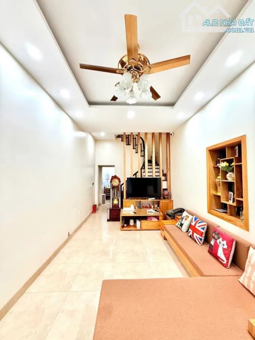 BÁN NHÀ HOA KHÔI SÁT PHỐ VŨ TÔNG PHAN, 71M2, MẶT TIỀN KHỦNG, Ô TÔ ĐỖ CỬA, 15.5 TỶ - 1