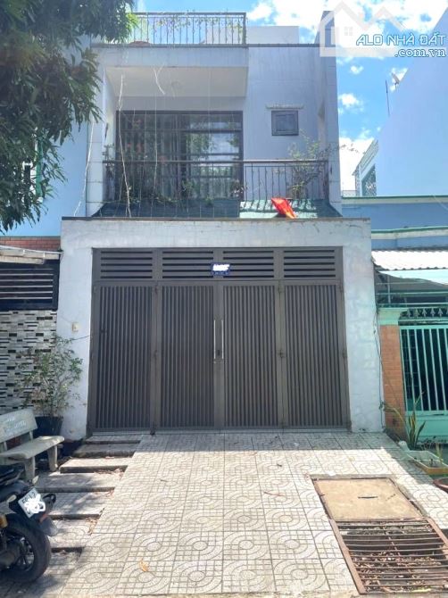 Nhà Phố Cạnh Phú Mỹ Hưng - Quận 7- 5X18 - 3 Tầng - Nhỉnh 10 Tỷ
