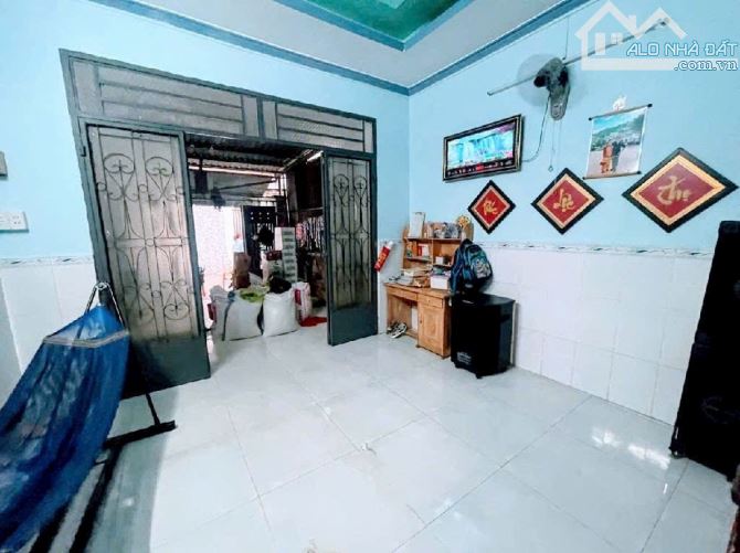 BÁN ĐẤT TẶNG NHÀ NỞ HẬU - XE HƠI VÀO NHÀ - 173m2 - NHỈNH 40Tr/m2 - 1