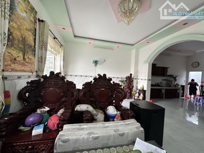 Bán nhà trong ngõ đường Số 8, Linh Xuân, Thủ Đức. DT 174m2, 2 tầng, 4PN, SH, giá 6.15 tỷ. - 1