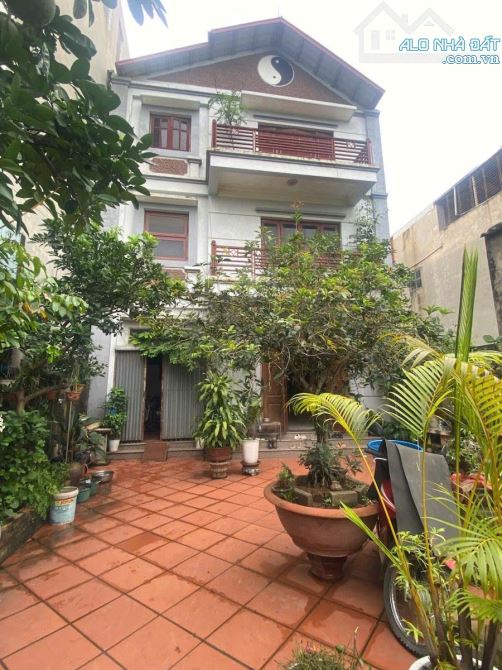Bán nhà Nhật Tảo, Bắc Từ Liêm, 125m2, 3 tầng, mặt tiền 8.2m, giá 27.5 tỷ  SIÊU PHẨM PHÂN L - 1