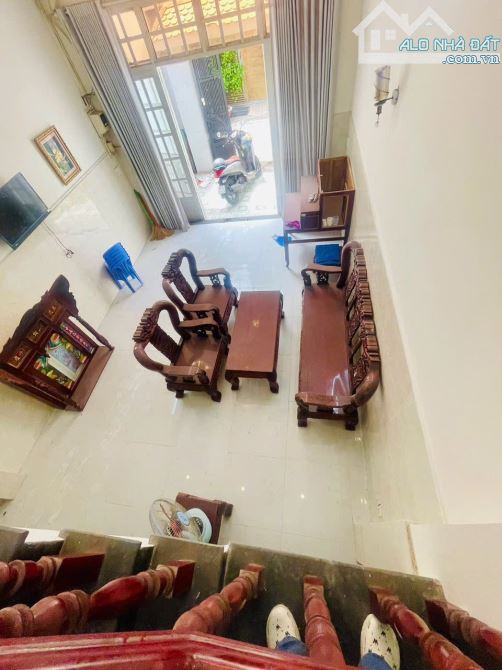 Bán nhà đẹp 3 tầng, 4m x 17m, Nguyễn Tư Giản, Gò Vấp hẻm xe hơi, gần Emart, chỉ 5 tỷ 8 nhỉ - 1