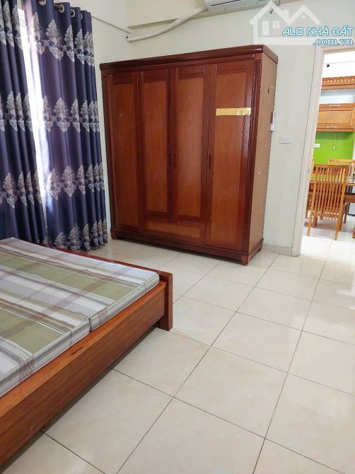 CHO THUÊ CHUNG CƯ NO17-3 PHÚC ĐỒNG – SÀI ĐỒNG 100M2 . GIÁ 9 TRIỆU - 1