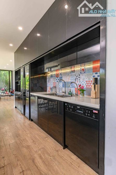 Siêu Hiếm – Biệt Thự Lô Góc 2 Mặt Tiền – 200m² Thực Tế – Trung Tâm Trịnh Công Sơn– 45 Tỷ - 1