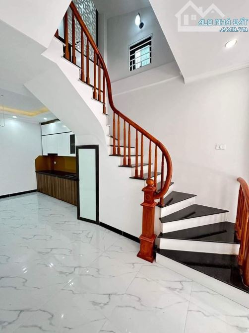 Bán căn góc 39m2 lệch 5 tầng cạnh đường 422 Tân Lập, Đan Phượng. 380m đến Vinhomes Wonder - 1