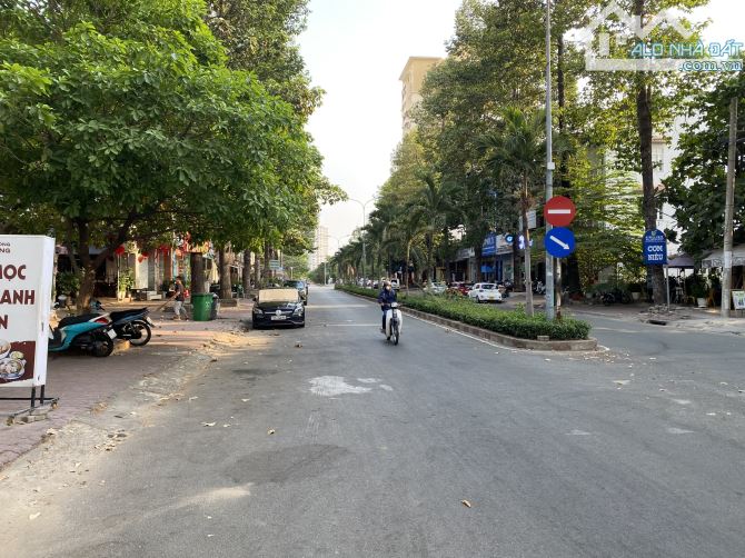 Bán nhà An Phú mặt đường Nguyễn Quý Đức gần Siêu thị Metro Quận 2 cũ (100m2) 32 tỷ - 13