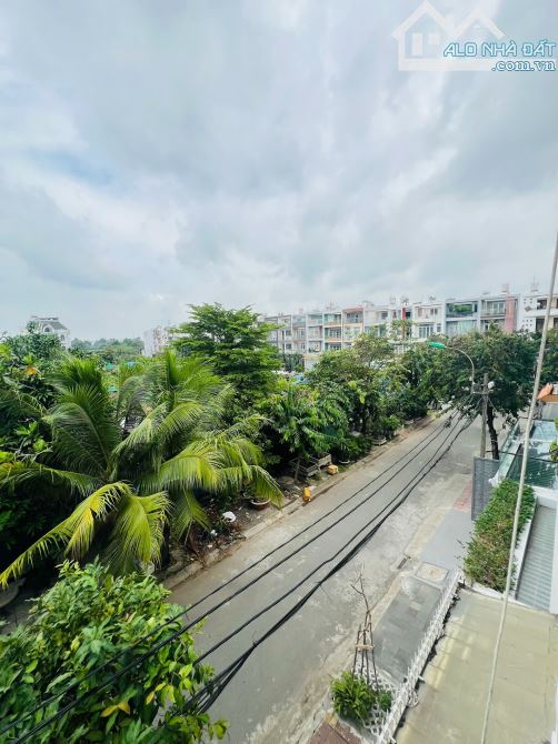 Nhà Đối Diện Siêu thị Aeon Mall Bình Tân đường 32 Dt 5x20.  4 tấm 14,5 Tỷ - 14