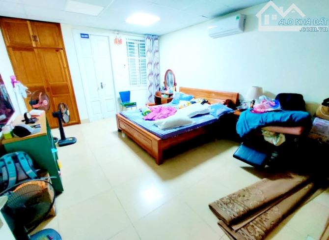 Bán nhà Lô Góc 73m² 4T Mặt tiền 17m Kinh doanh Ô tô tránh Hào Nam Đống Đa Giá 21.5 tỷ - 2