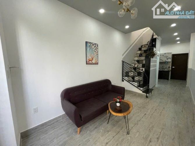 Bán nhà 2 tầng đường THẠNH XUÂN 48, phường THẠNH XUÂN,Q12,dt92m².Hẻm ô tô, giá 5,3tỷ - 2