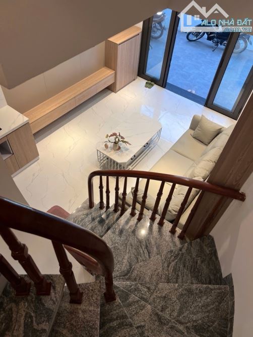 ⭐⭐⭐NHÀ  5 TẦNG MỚI NỘI THẤT HIỆN ĐẠI- LÔ GÓC 3 THOÁNG -NỞ HẬU -Ô TÔ QUA CỔNG - 2