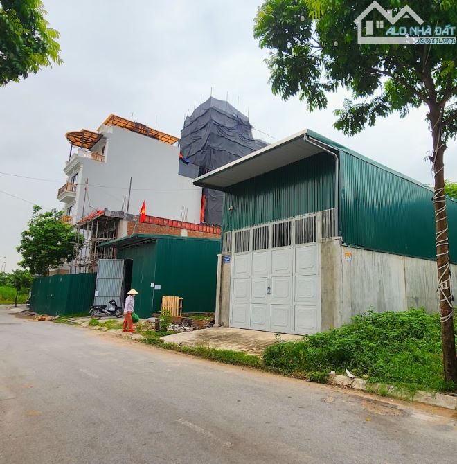 Mặt đường Ngọc Hồi bán đất tặng nhà 103m2 mt 7 Lô góc Ô tô tránh Vỉa hè Kinh doanh - 2