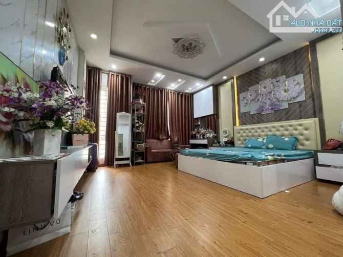 Bán căn nhà 4tầng 110m tại MẶT NGÕ 36 CỔ LINH - vỉa hè và 2 mặt tiền - chỉ 21 tỷ. - 2