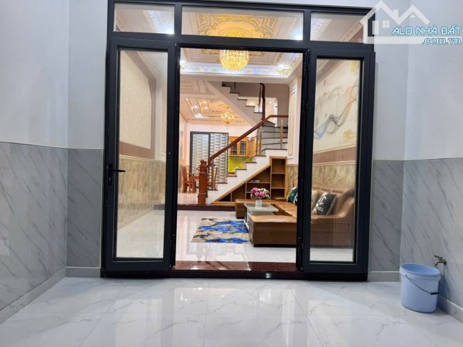 Nhà Tx24 gần đường Tô Ngọc Vân , 1 trệt 2 lầu ( 3PN - 4WC ) Q12 - 2