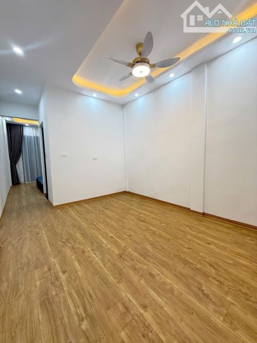 Nhà đẹp 5 tầng, thang máy, 45m, ở sướng, kinh doanh đỉnh, Nguyễn Phúc Lai, gần hồ Hoàn Cầu - 2