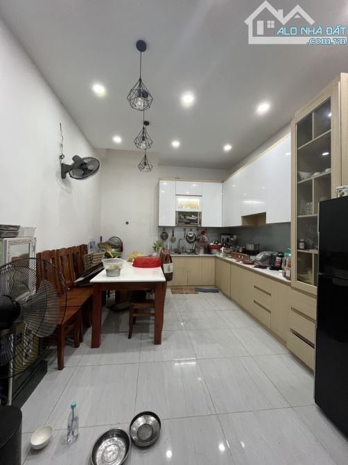 NHÀ 3 TẦNG - 74 M2 - 1/ LÊ VĂN KHƯƠNG - HXH THÔNG - GIÁ 5TỶ - 2