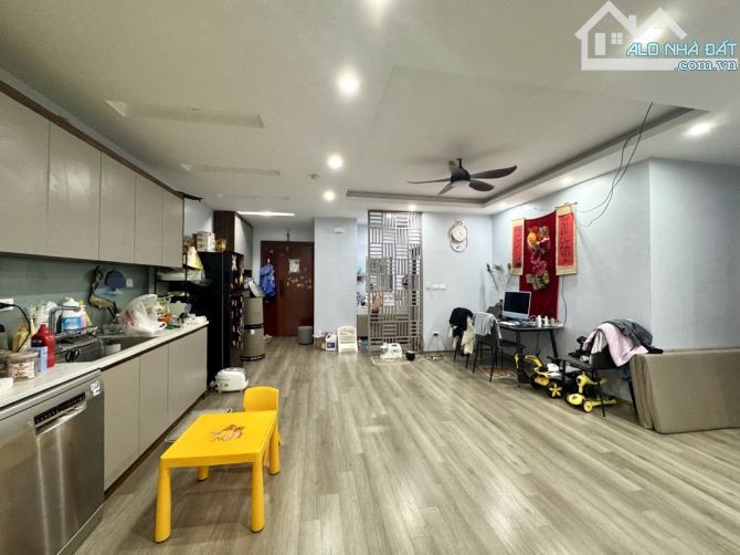 Cần Tiền Bán Chung Cư Ruby CT1, Long Biên 83m2, giá 4,55 tỷ - 2