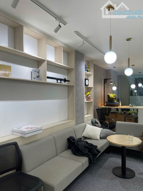 Cho thuê Văn phòng View đẹp 80m2 tại mặt phố Phan Đình Phùng, Ba Đình, Hà Nội. - 2