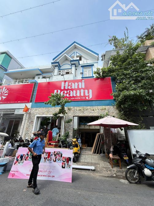 Bán biệt thự mặt tiền đường Hoa Lan, phường 2, Phú Nhuận, DT: 8*18M, Hầm 3 tầng đẹp - 2