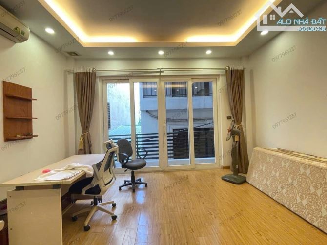 BÁN NHÀ LẠC LONG QUÂN 99m2 - NHÀ DÂN XÂY - HAI THOÁNG - GARA 2 Ô TÔ + VĂN PHÒNG - 2