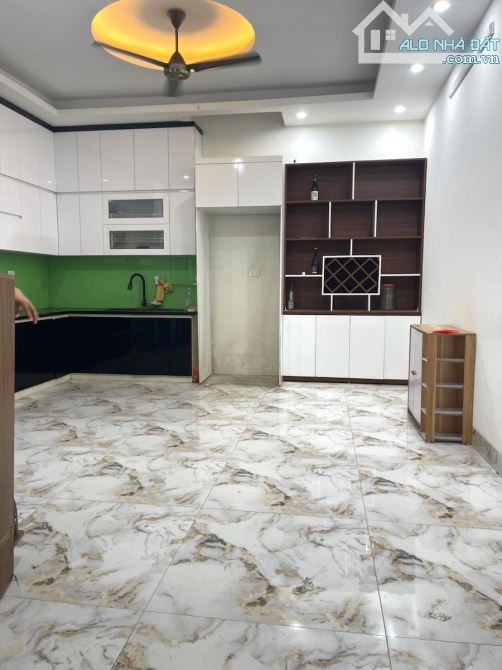 BÁN GẤP NHÀ ĐẸP 4 TẦNG 16 TỶ XUÂN ĐỈNH TỪ LIÊM DT 70M2 MT 5M MẶT NGÕ Ô TÔ VỊ TRÍ ĐỈNH - 2