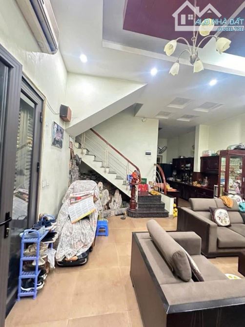 BÁN ĐẤT TẶNG NHÀ GIÁ ĐẦU TƯ Ô TÔ VÀO NHÀ 10M RA MP LẠC LONG QUÂN TÂY HỒ  197M2 MT 15M 48 T - 2