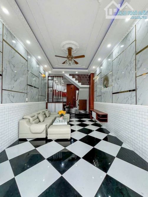 NHÀ 5,88 TỶ 1 TRỆT 3 LẦU MẶT TIỀN ĐƯỜNG NGUYỄN VĂN TRỖI TP CẦN THƠ - 2