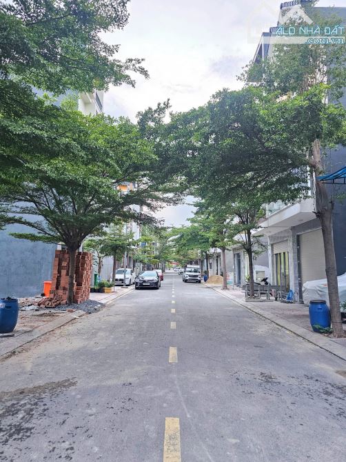 4,6Tỷ TL🔥Bán nhà 2 Lầu Hoàn Công gần ngã tư Miếu Ông Cù 500m, p.Bình Chuẩn, Tp.Thuận An - 2