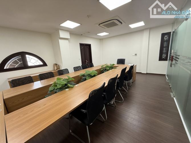 Bắc Linh Đàm, Lô góc kinh doanh, Vỉa hè, Ô tô tránh, dt 75m2, 4 tầng, Mt 6m, Giá 29.5 tỷ. - 2