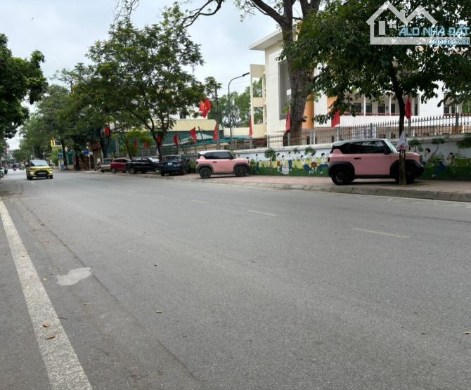 Bán đất mặt phố kinh doanh,mặt đường liên xã kinh doanh mọi mặt hàng 152m - 2