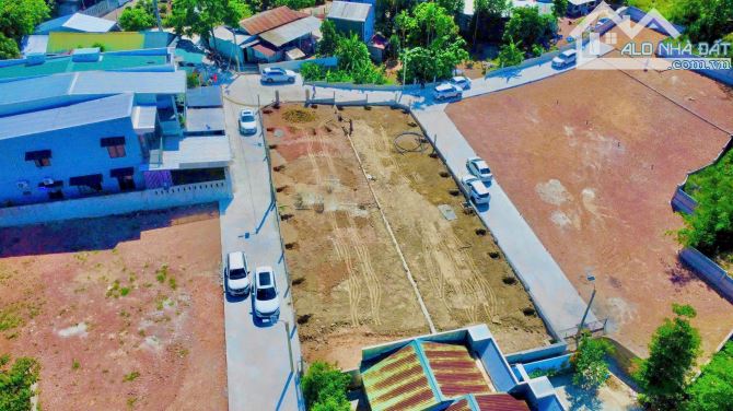 BÁN LÔ ĐẤT  ĐẸP KIỆT THU BỒN, Ô TÔ VÀO TẬN NHÀ, GIÁ CỰC MỀM - 2