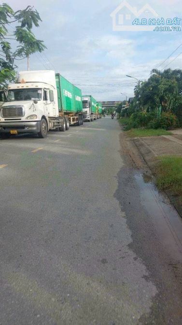 Bán xưởng 1000m2 xây full mặt tiền Nguyễn Hữu Trí, Tân Bửu, Bến Lức, Long An, giá đầu tư - 2