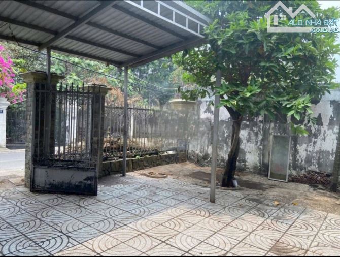 BIỆT THỰ SÂN VƯỜN 14X24 VỊ TRÍ ĐẮC ĐỊA GẦN PHAN VĂN HỚN VỪA Ở VỪA KINH DOANH - 2