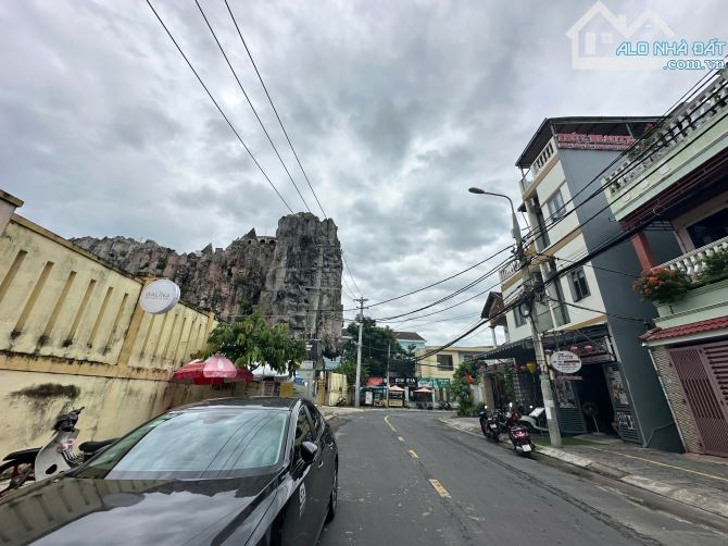 Bán đất MT Lâm Hoành 232m2 - Đất xây cao tầng - Hướng đông view biển- sát ngay biển Mỹ Khê - 2