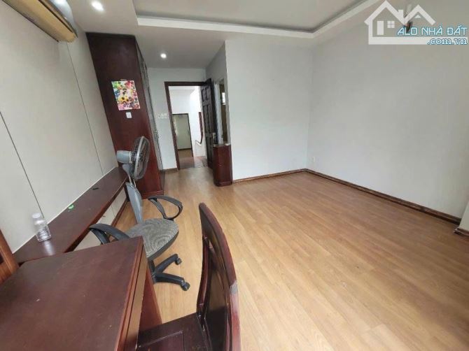 Nhà Phố Cạnh Phú Mỹ Hưng - Quận 7- 5X18 - 3 Tầng - Nhỉnh 10 Tỷ - 1
